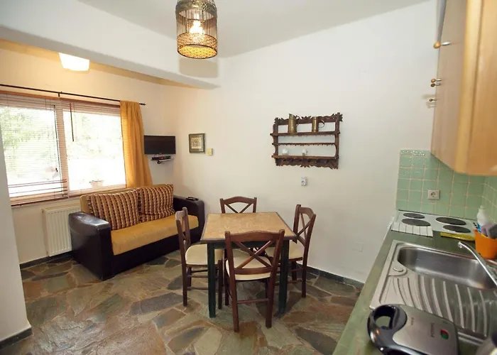 Hotel Vila Vivari 3*